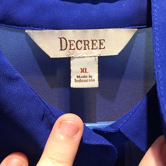 Button down blouse - Picture 2 of 2